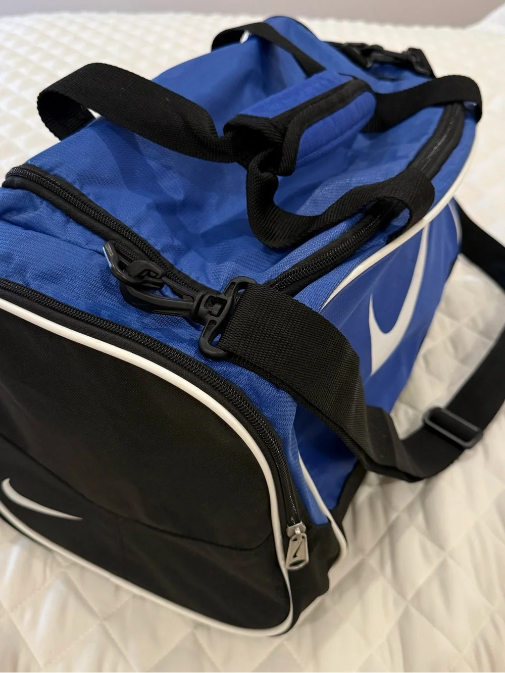 Nike Brasilia Duffel Bag Game Royal Blue Black White Gym Travel Weekender Medium
